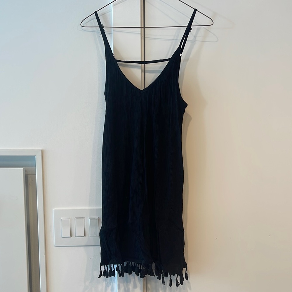 Woman’s Black dress With Fringe